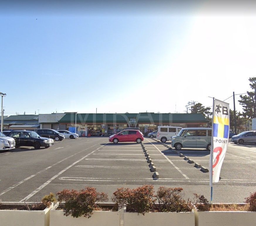 スーパー　Fuji鶴嶺店（スーパー）まで620m