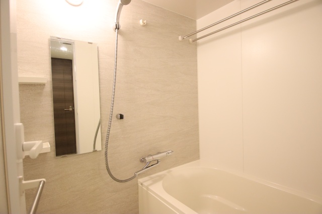 バス・シャワールーム　※別室の参考写真の為、現況優先です。