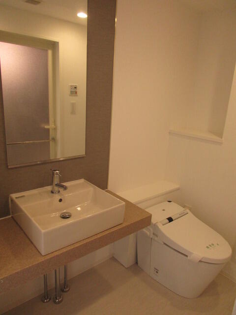 トイレ　※別部屋参考写真