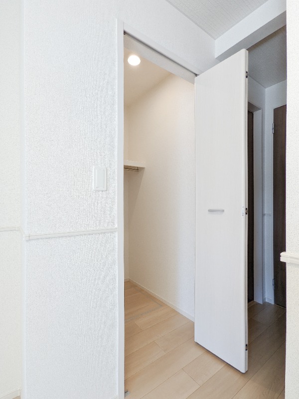 収納　図面と現状に相違がある場合には現状を優先