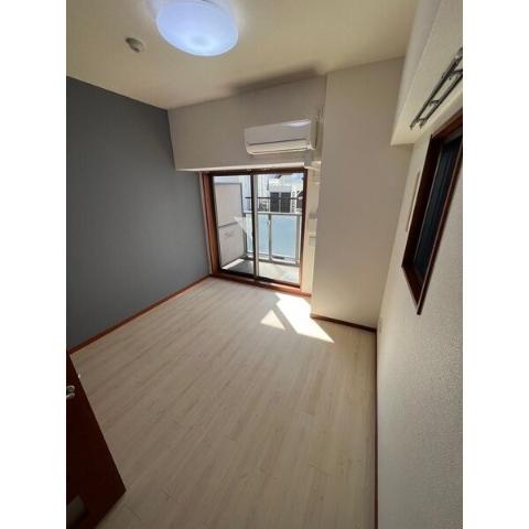 居室・リビング　室内