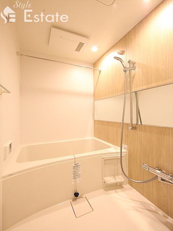 バス・シャワールーム　バスルーム