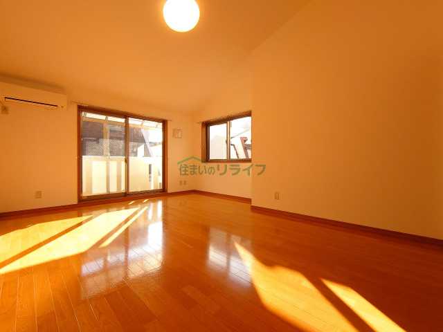 居室・リビング　リライフ下北沢店