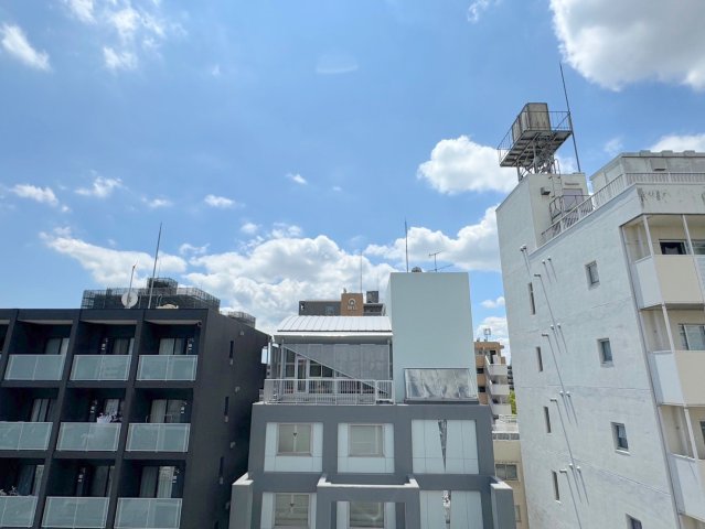 眺望　ラティエラ横濱大通り公園