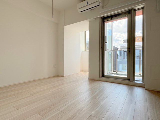 居室・リビング　ラティエラ横濱大通り公園