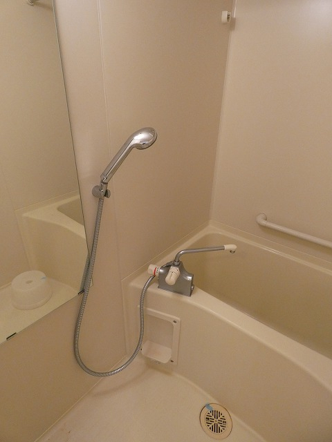 バス・シャワールーム　バス※別部屋参考写真