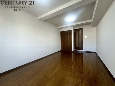 居室・リビング　収納付きでスペース有効活用できます♪