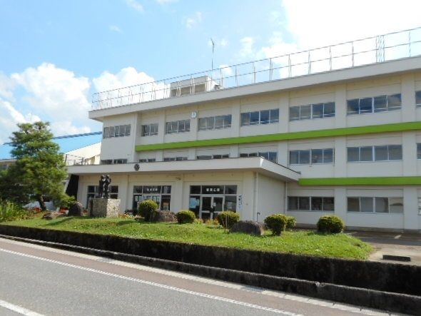 小学校　東小学校（小学校）まで200m