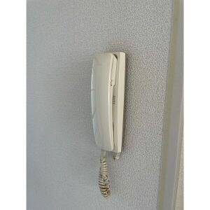 セキュリティ　新品TVドアホンに交換予定です☆