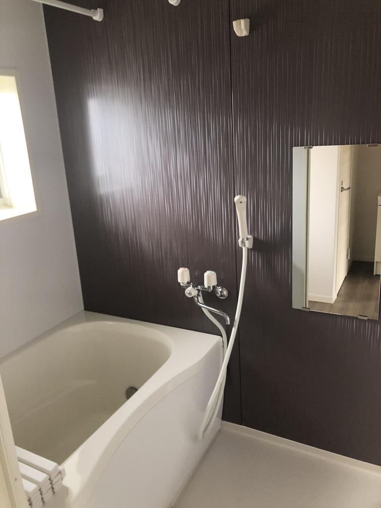 バス・シャワールーム　別部屋の写真です