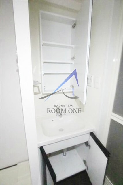 洗面設備　洗面台です。