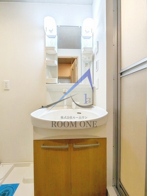 洗面設備　洗面台です。