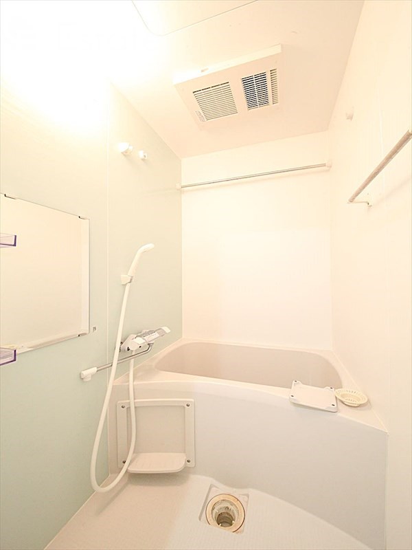 バス・シャワールーム　バスルーム