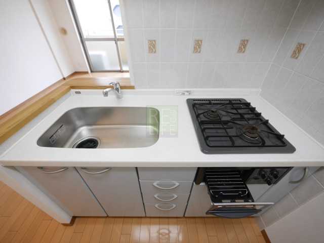 キッチン　内装写真　別部屋参考写真