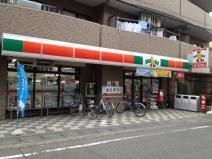 コンビニ　サンクス（コンビニ）まで179m