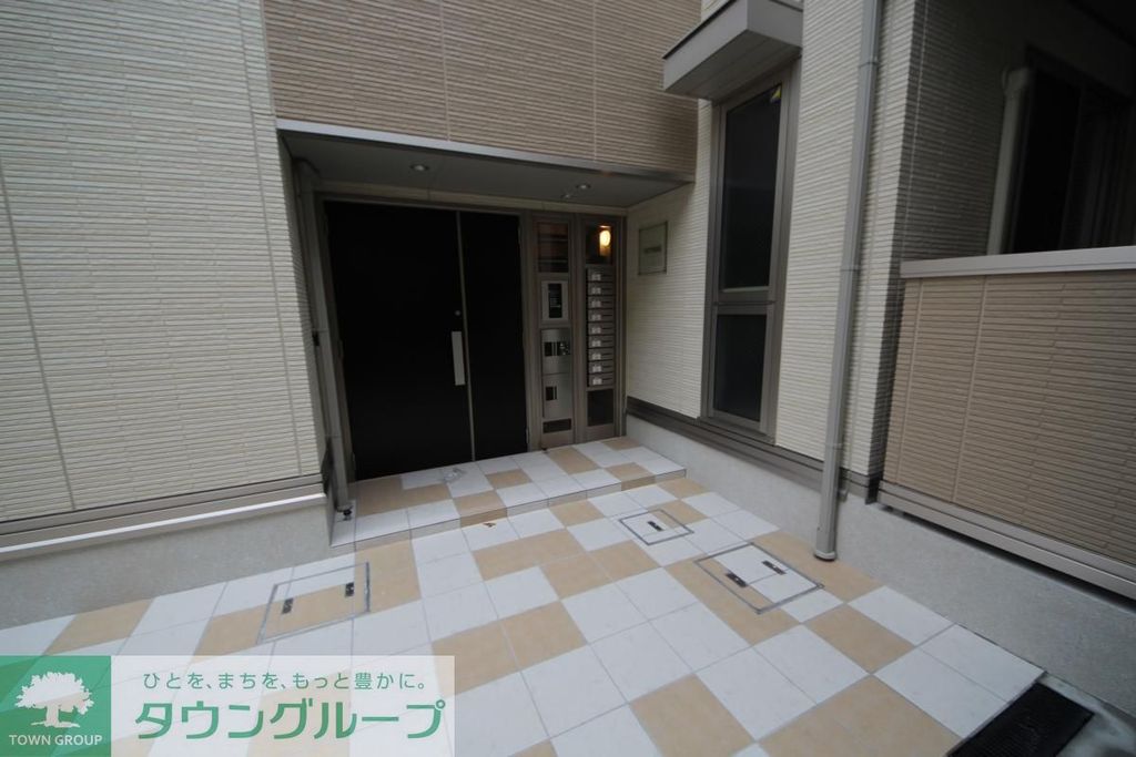 エントランス　エントランス