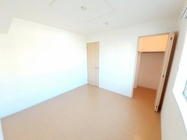 収納　ウォークインクローゼット