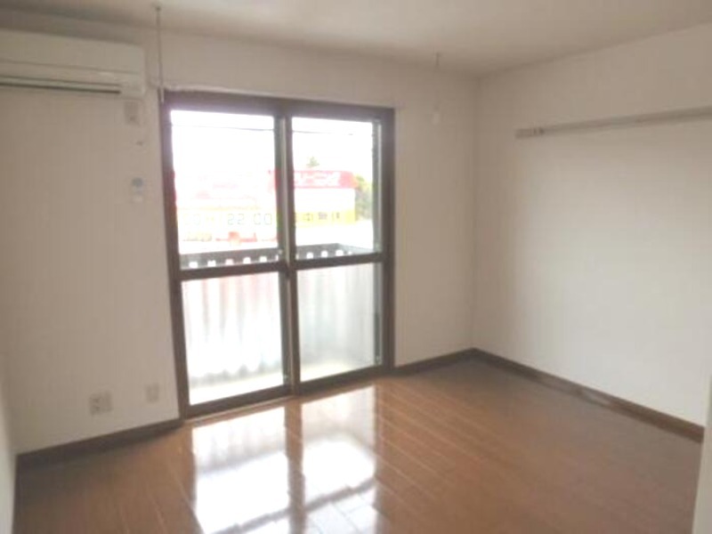 居室・リビング　図面と現状に相違がある場合には現状を優先