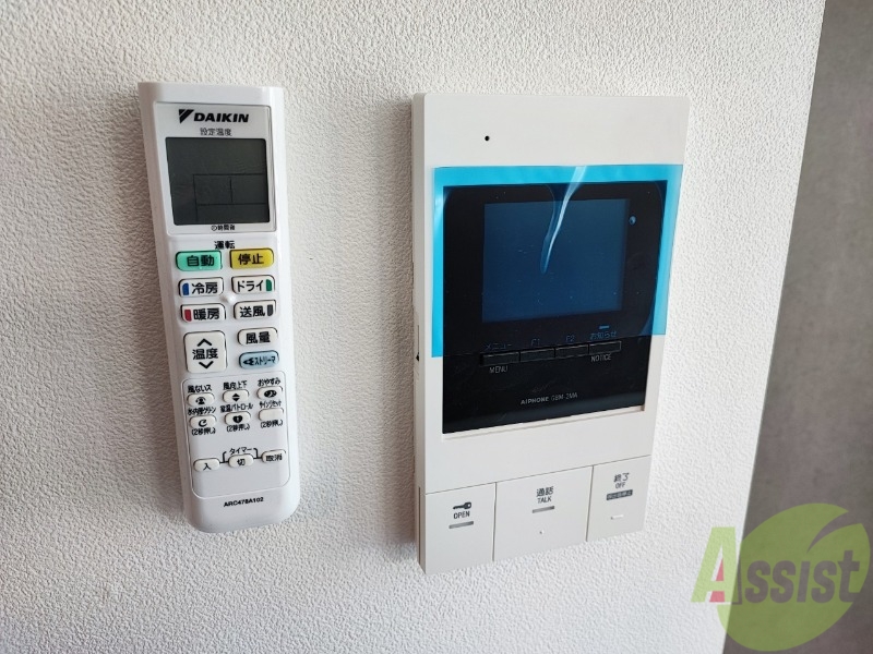 セキュリティ　ＴＶモニター付インターホンです。来客者の顔が見えるので安心！