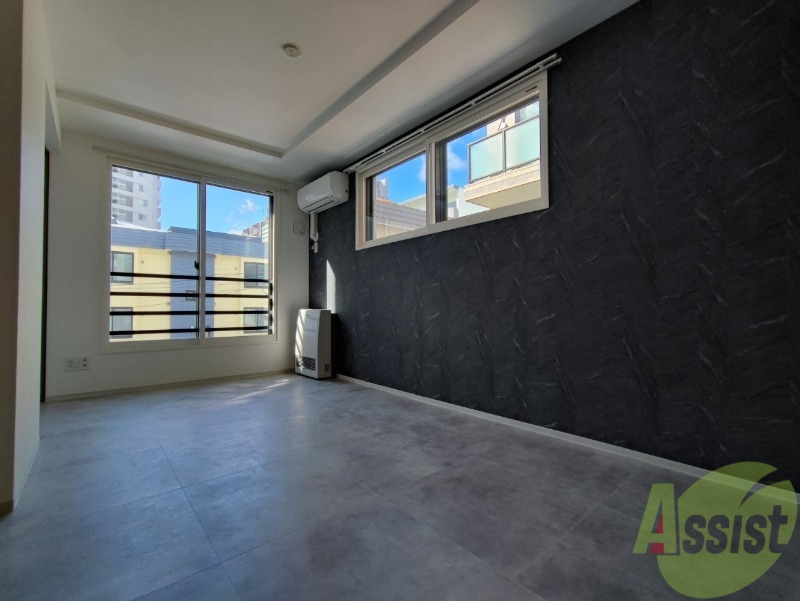 居室・リビング　広くてきれいなリビングです！快適に過ごせそうですね。