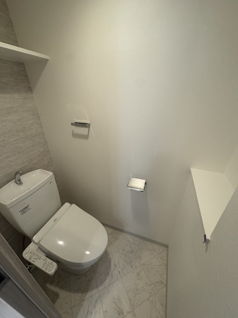 トイレ　別号室の写真です