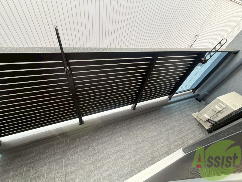 バルコニー　バルコニーは長さも幅もちょうどいい広さでした。