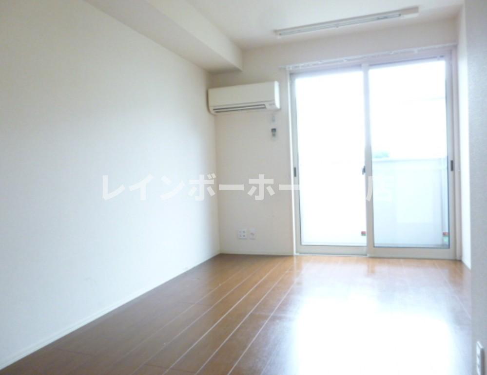 居室・リビング　ゆったりとした居間です