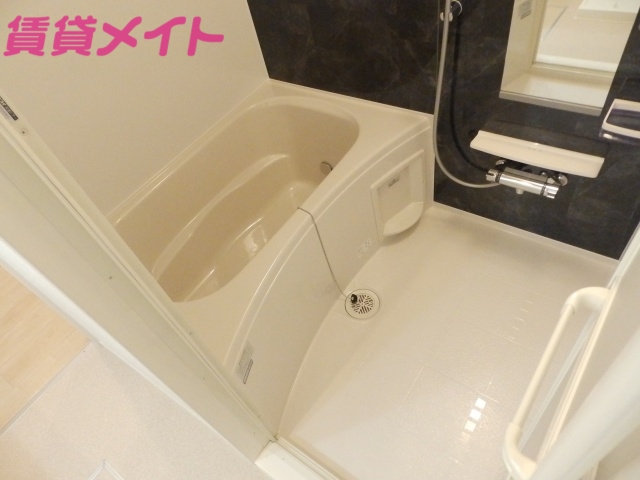 バス・シャワールーム　同タイプの部屋写真です