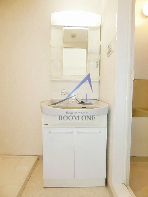 洗面設備　洗面台です。