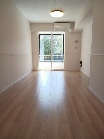 居室・リビング　ゆったりとした居間です