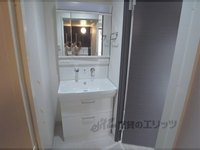 洗面設備　独立洗面台