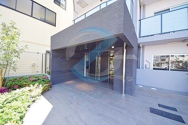 エントランス　エントランス