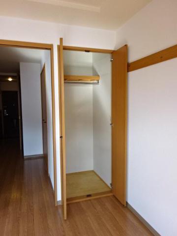 収納　クローゼット