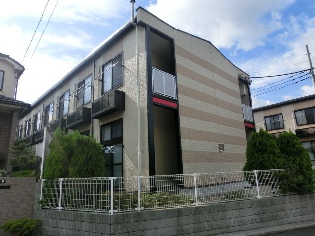 建物外観　閑静な住宅街　おしゃれな外観です