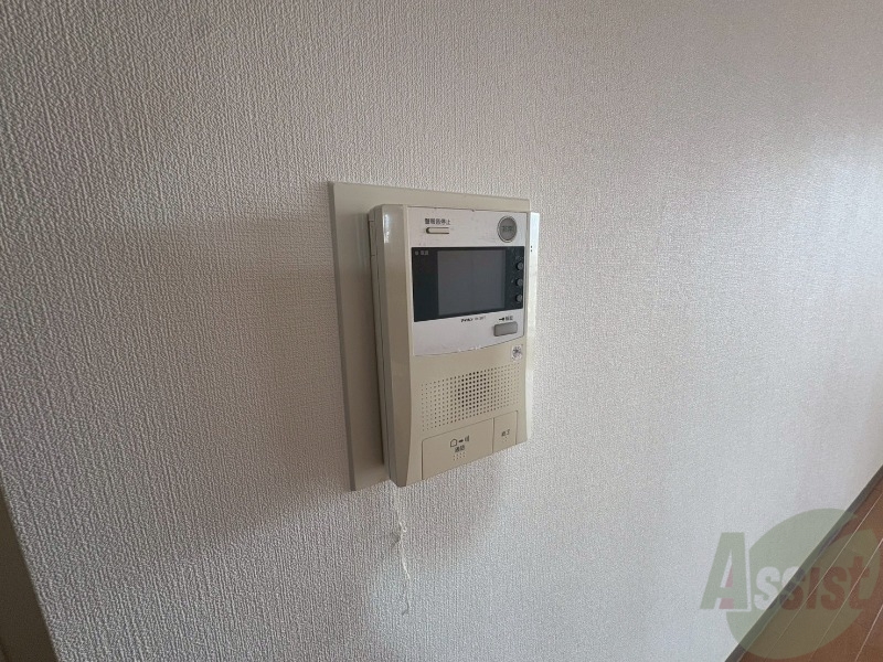 その他設備　ＴＶモニター付インターホンです。来客者の顔が見えるので安心！
