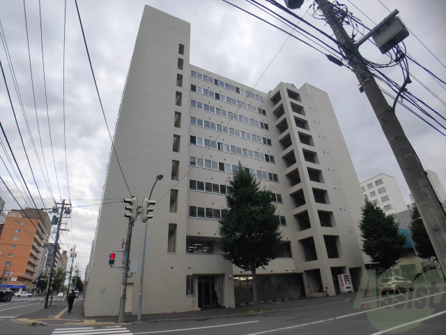 建物外観　札幌市中央区大通西１８丁目「アジエステート大通西プラザ」