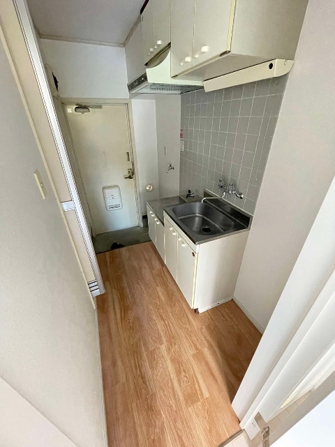 居室・リビング　※同物件の別号室の参考写真です。