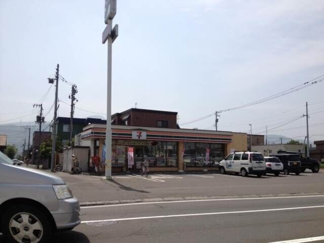 コンビニ　セブンイレブン札幌手稲本町3条4丁目店（コンビニ）まで260m