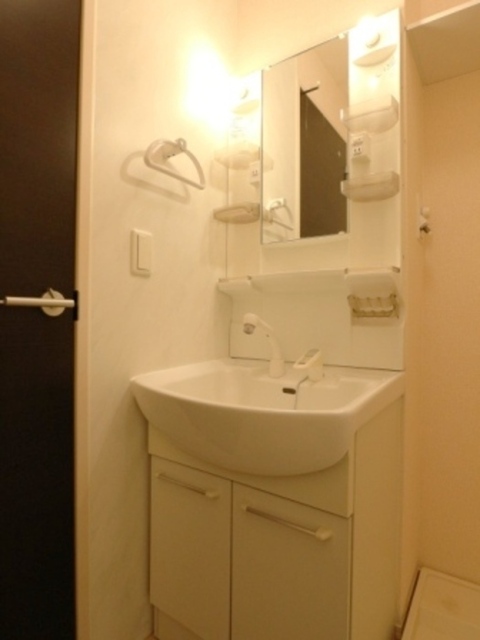 洗面設備　洗髪洗面化粧台