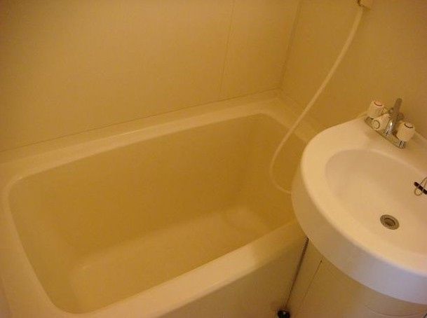 バス・シャワールーム　3点ユニット(バス・トイレ同室)