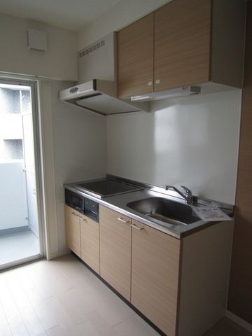 キッチン　★３口ＩＨコンロ☆