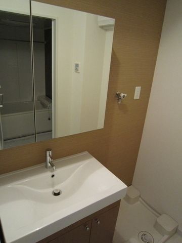 洗面設備　★独立洗面台☆