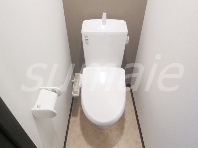 トイレ　嬉しいウォシュレット付トイレです！
