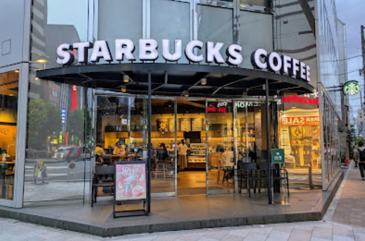 飲食店　スターバックスコーヒー 神田小川町2丁目店（飲食店）まで495m