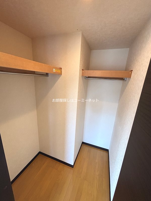 収納　※201号室写真。現況と相違がある場合は現況を優先とします。