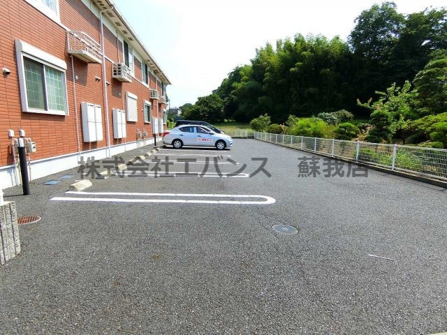 駐車場　駐車スペースもあります