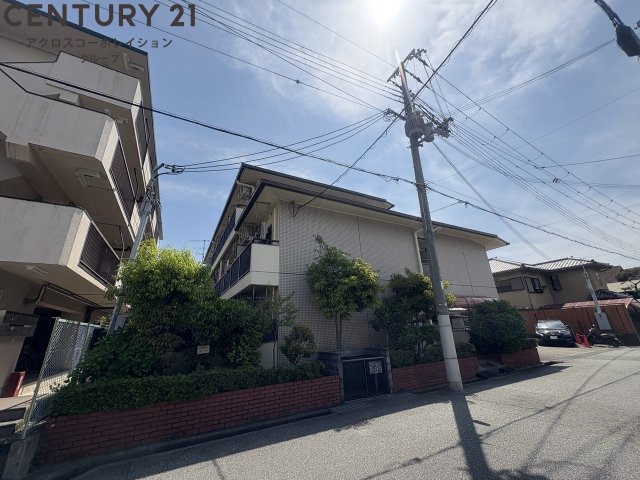 建物外観　モニター付きインターホンついてます♪