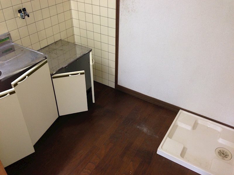 玄関　間取反転のお部屋です