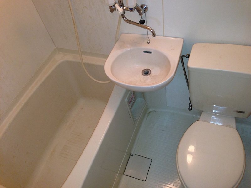 洗面設備　間取反転のお部屋です