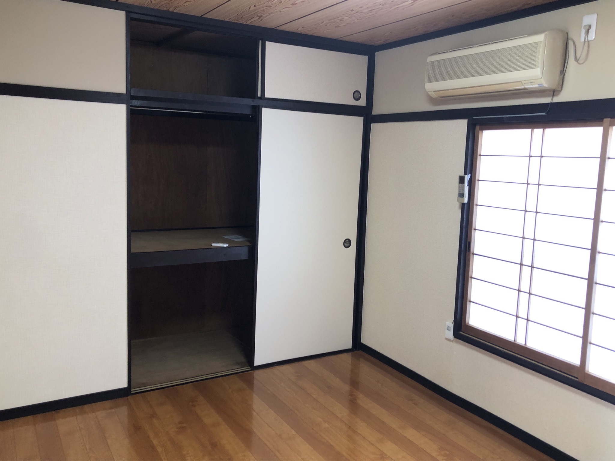 その他部屋・スペース　エアコン付き